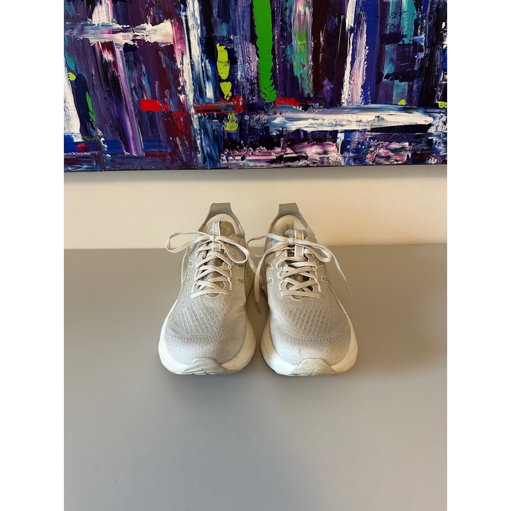 Asics Gel-Nimbus 25 Running Shoes in Grey and White | Size 9